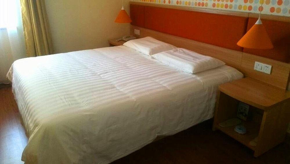 Home Inn Guangzhou Buitenkant foto
